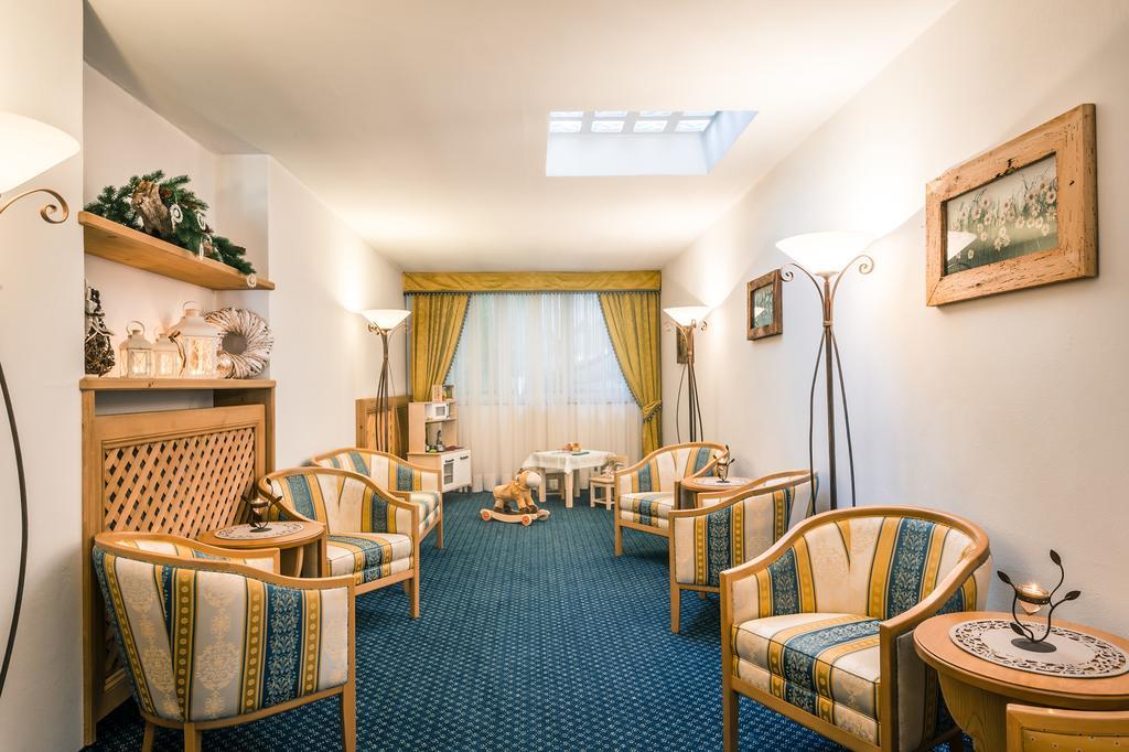 Hotel Maria St. Ulrich in Gröden Exterior foto